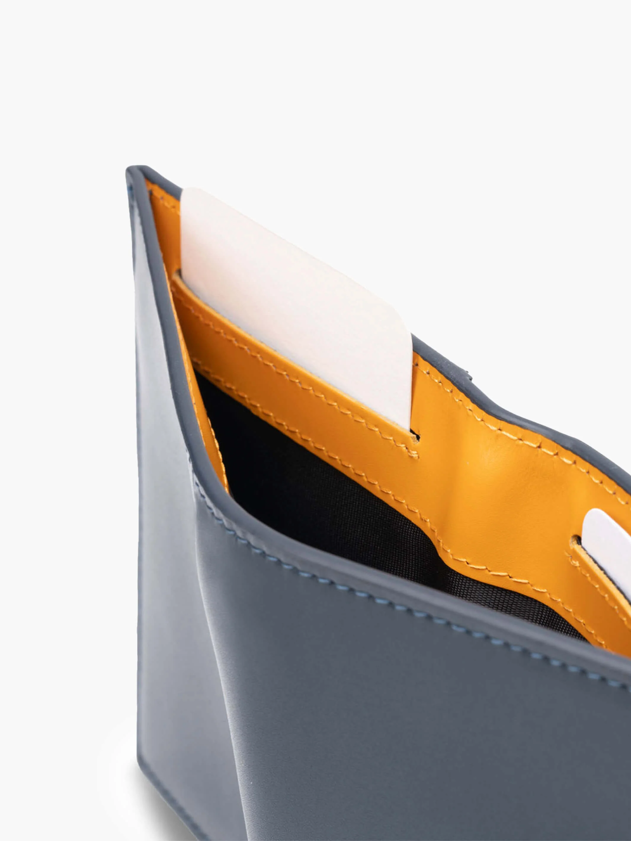 Cosmopolitan Pocket Leather Wallet - Image 3