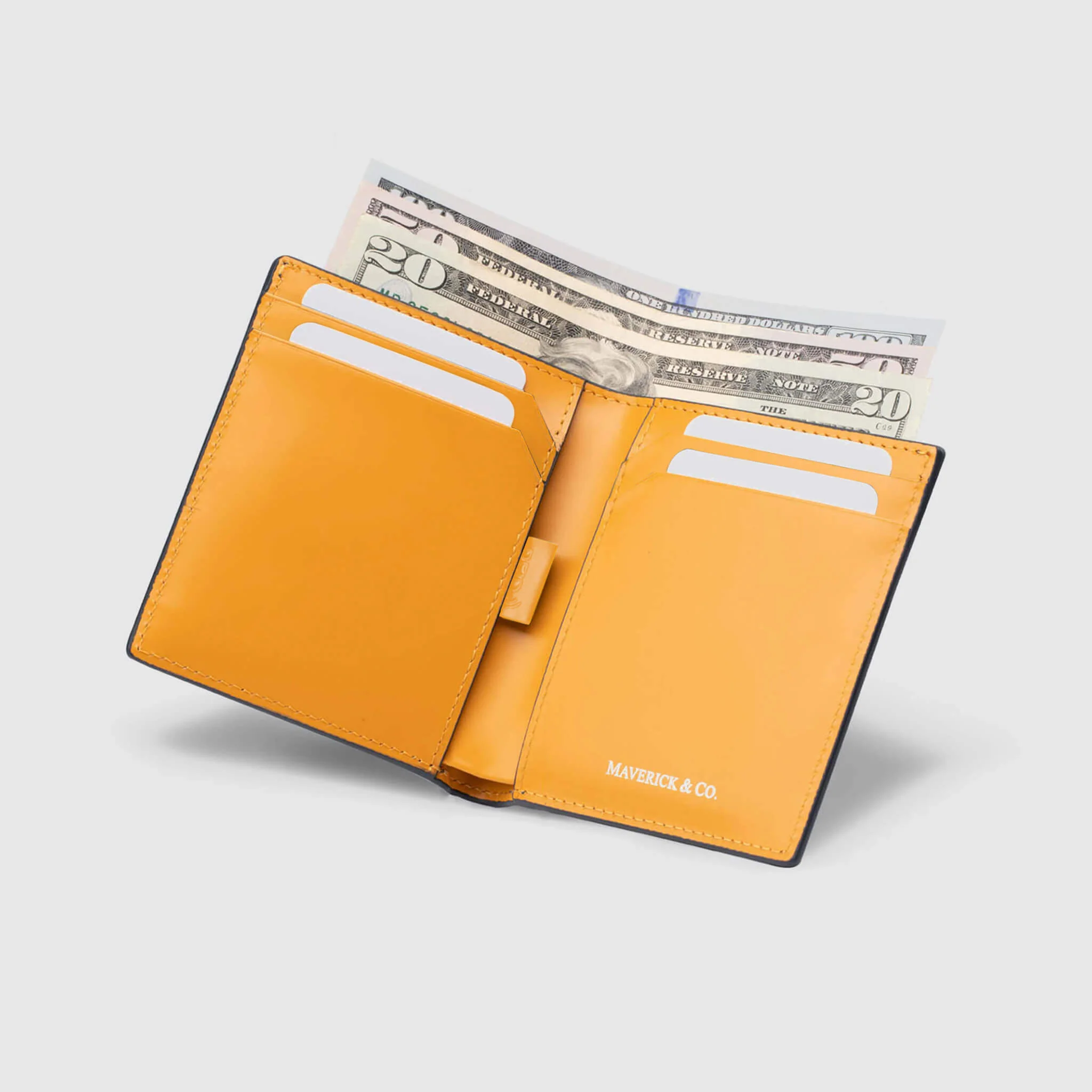 Cosmopolitan Pocket Leather Wallet - Image 31