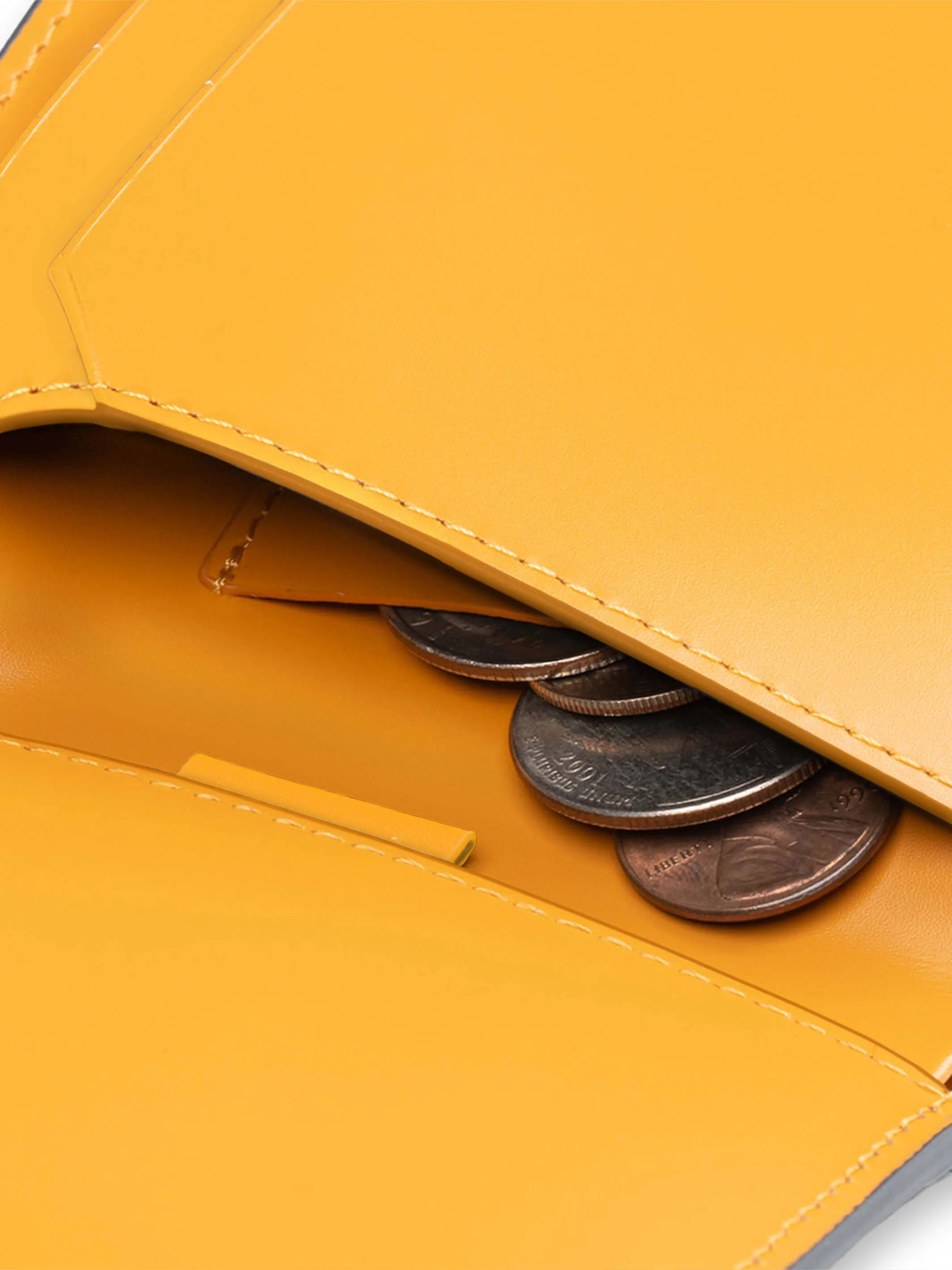 Cosmopolitan Pocket Leather Wallet - Image 5