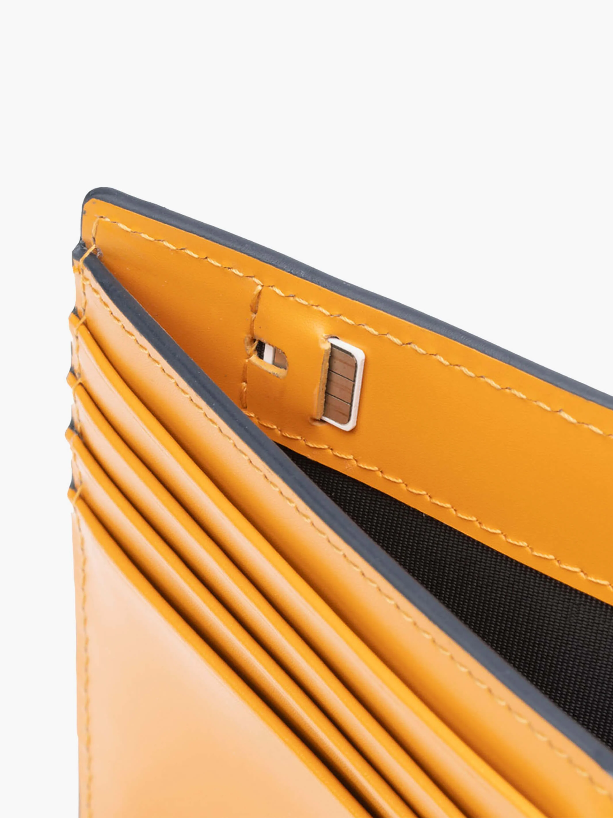Cosmopolitan Slim Leather Wallet - Image 4