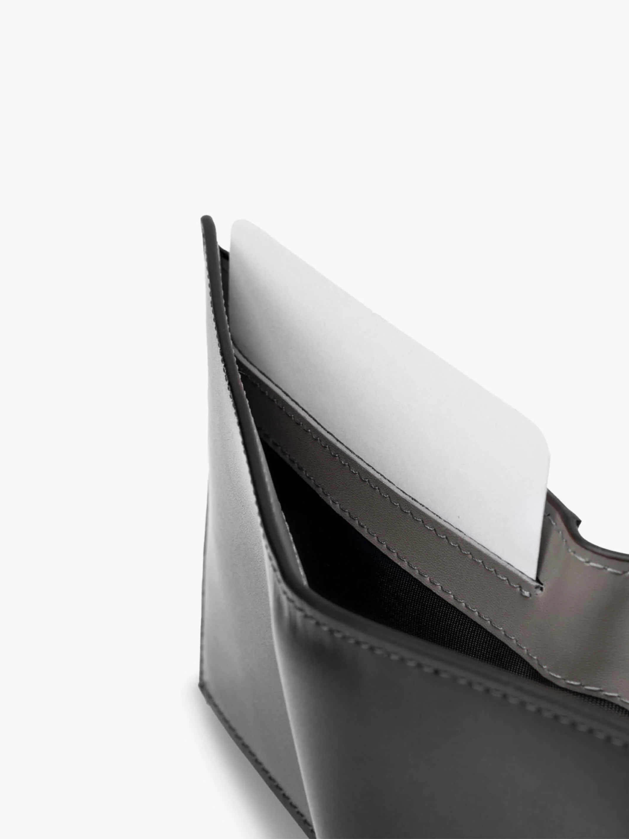 Cosmopolitan Slim Leather Wallet - Image 7