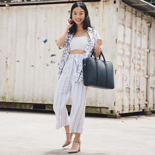 Manhattan Leather Briefcase - Image 51