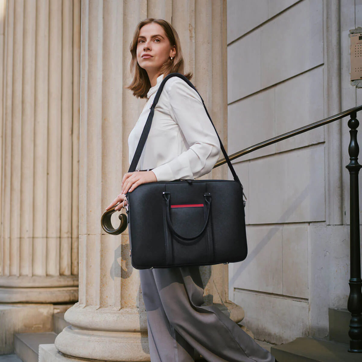 Manhattan Leather Briefcase - Image 54