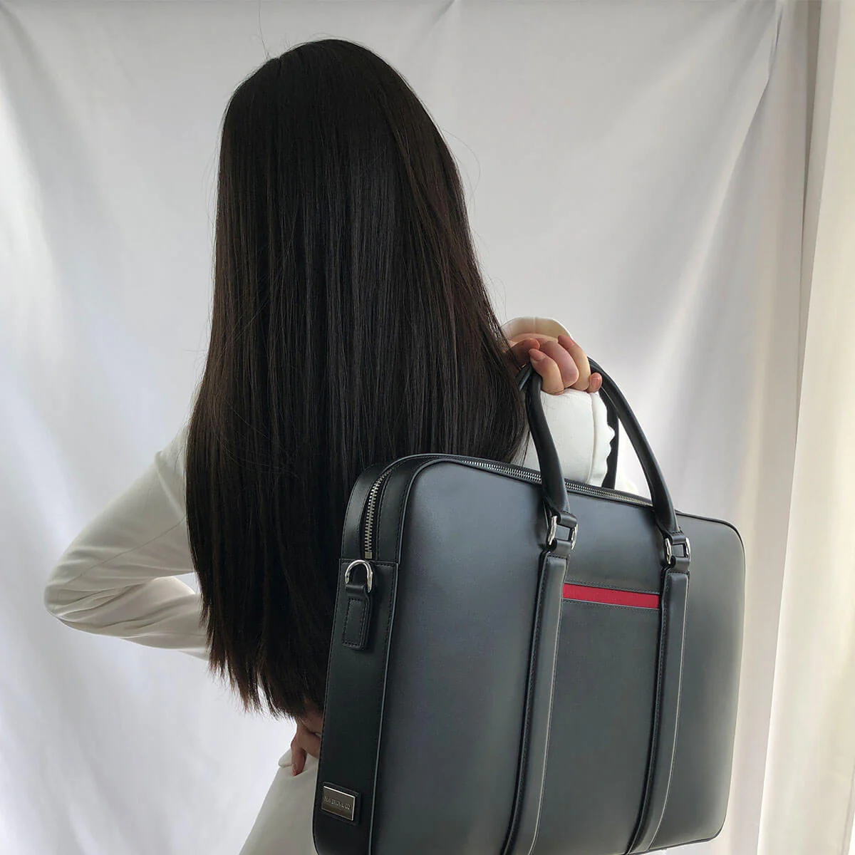 Manhattan Leather Briefcase - Image 58