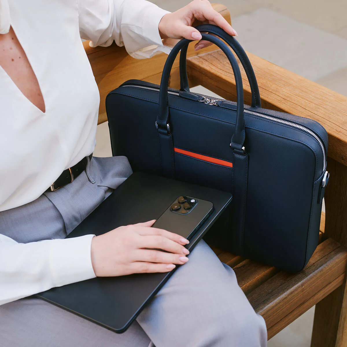 Manhattan Leather Briefcase - Image 66