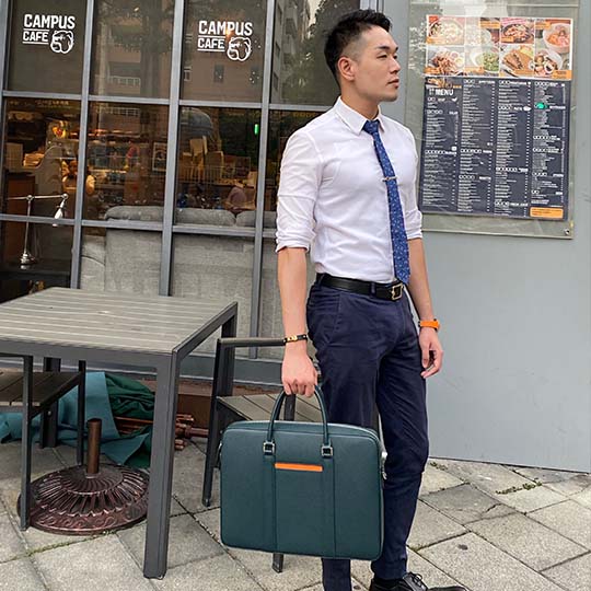 Manhattan Leather Briefcase - Image 73