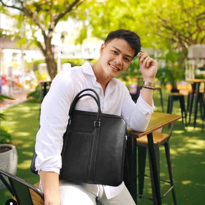 Manhattan Monochrome Leather Briefcase - Image 20