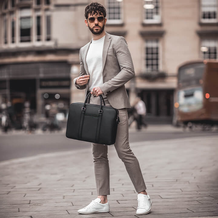 Manhattan Monochrome Leather Briefcase - Image 26