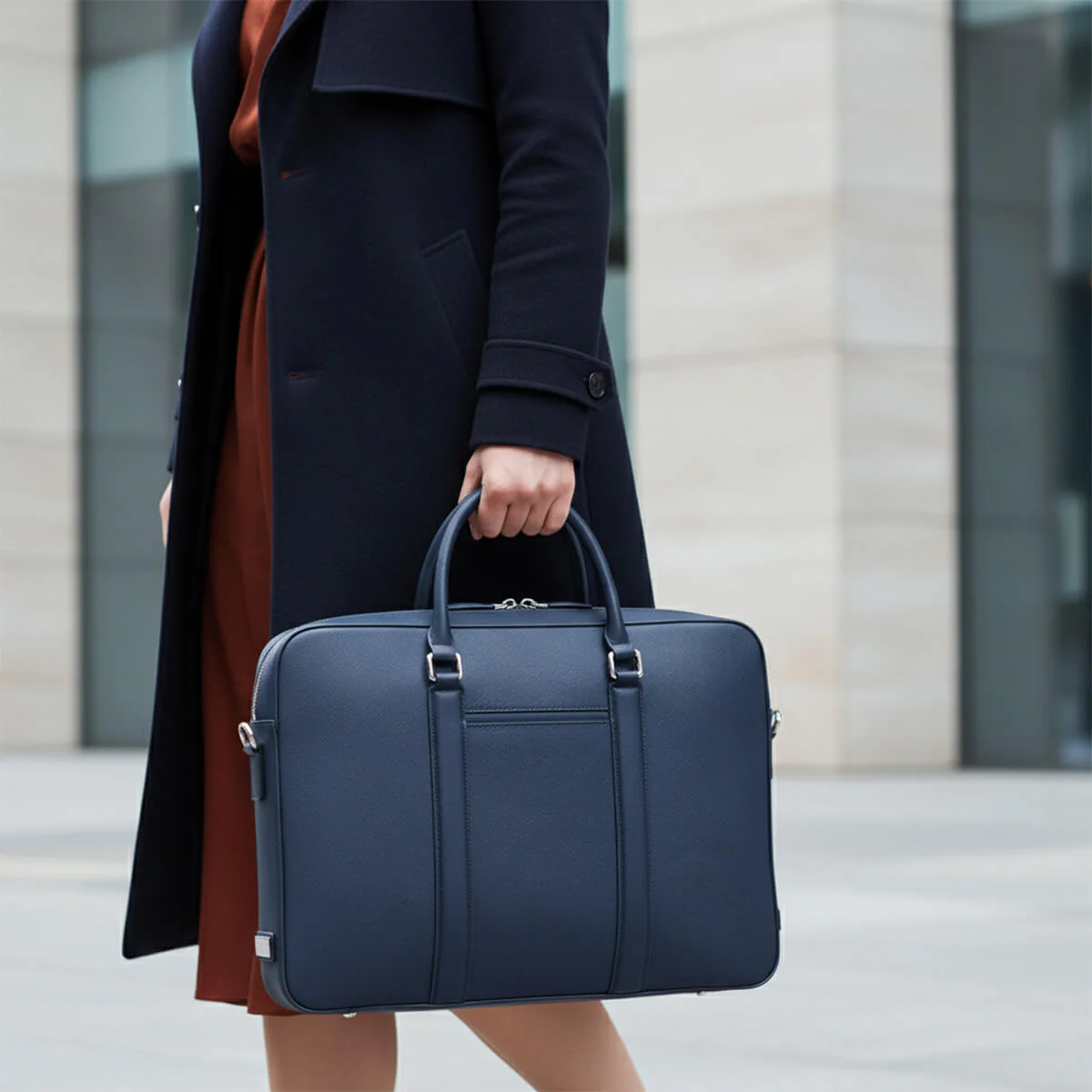 Manhattan Monochrome Leather Briefcase - Image 27