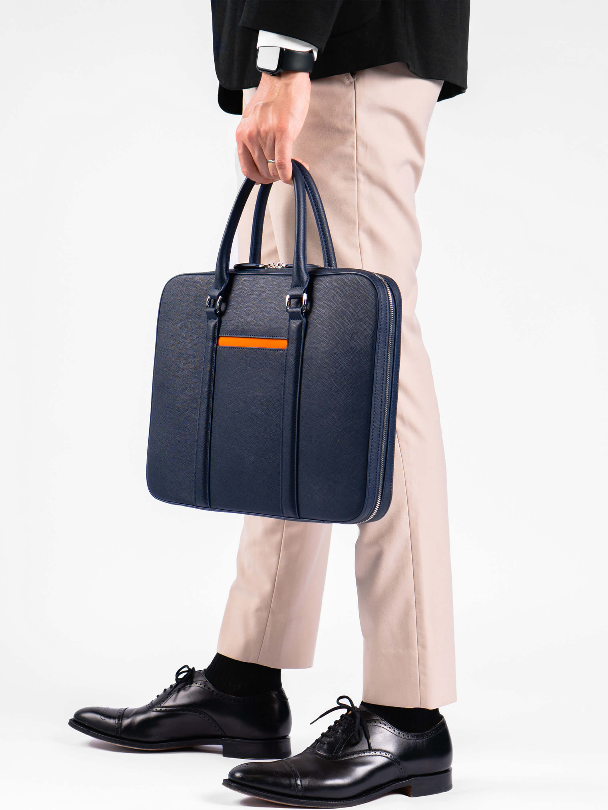 Manhattan Slim Leather Briefcase - Image 13
