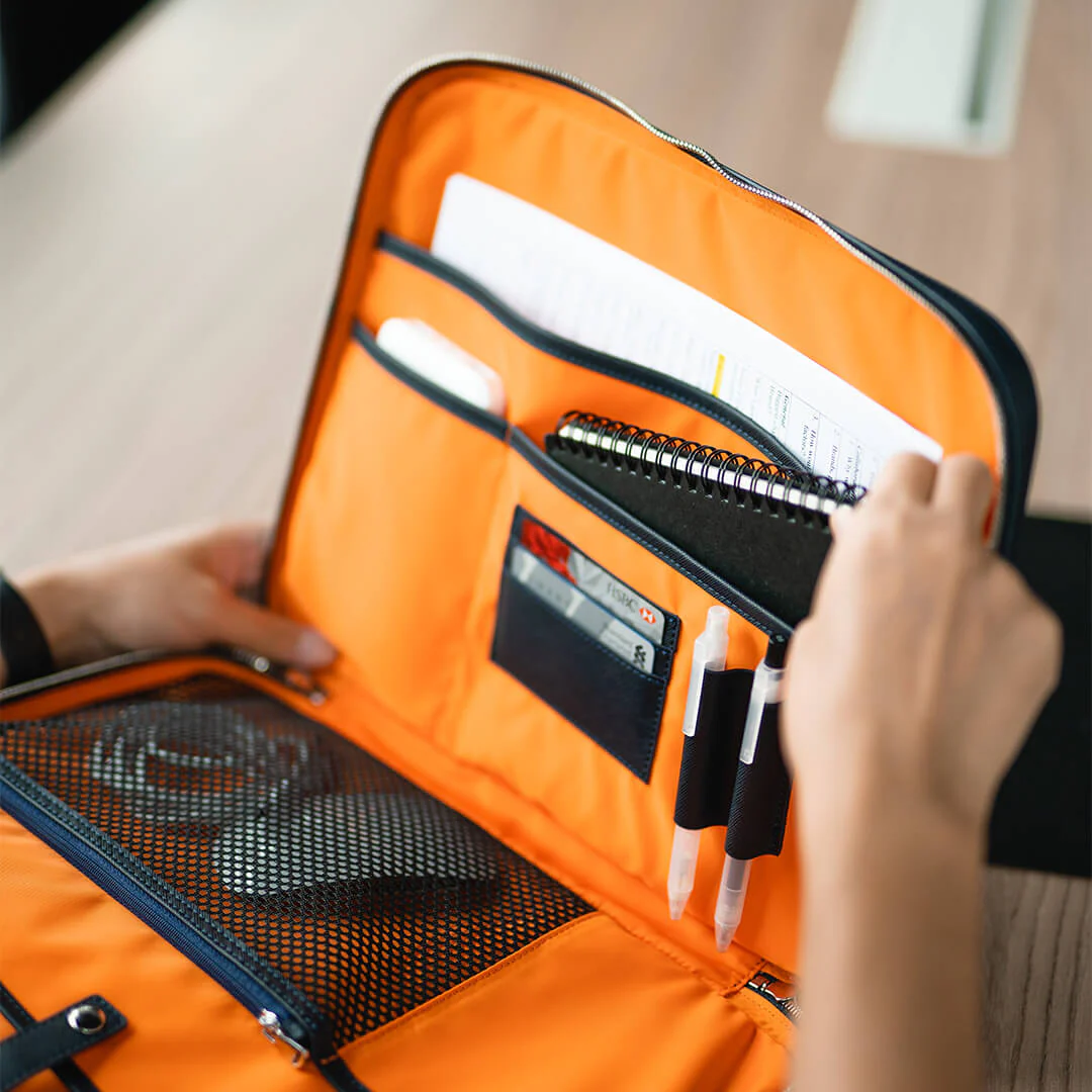 Manhattan Slim Leather Briefcase - Image 19