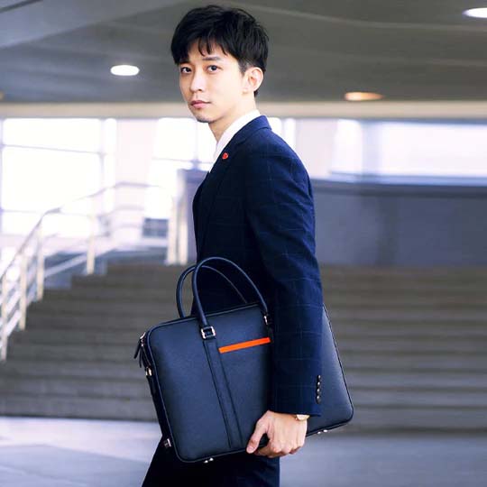 Manhattan Leather Briefcase - Image 68