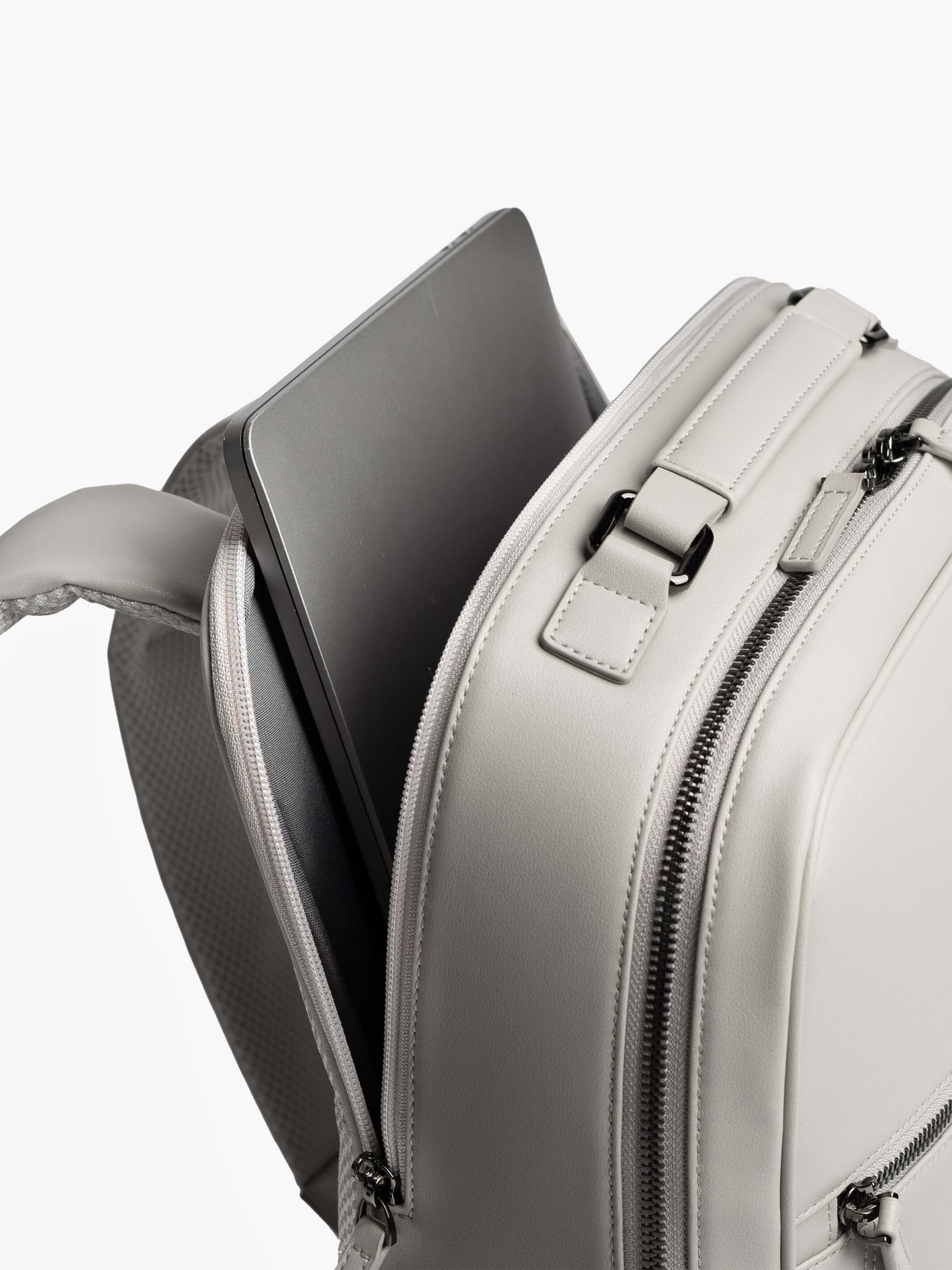 Montreal Business Backpack - Image 15