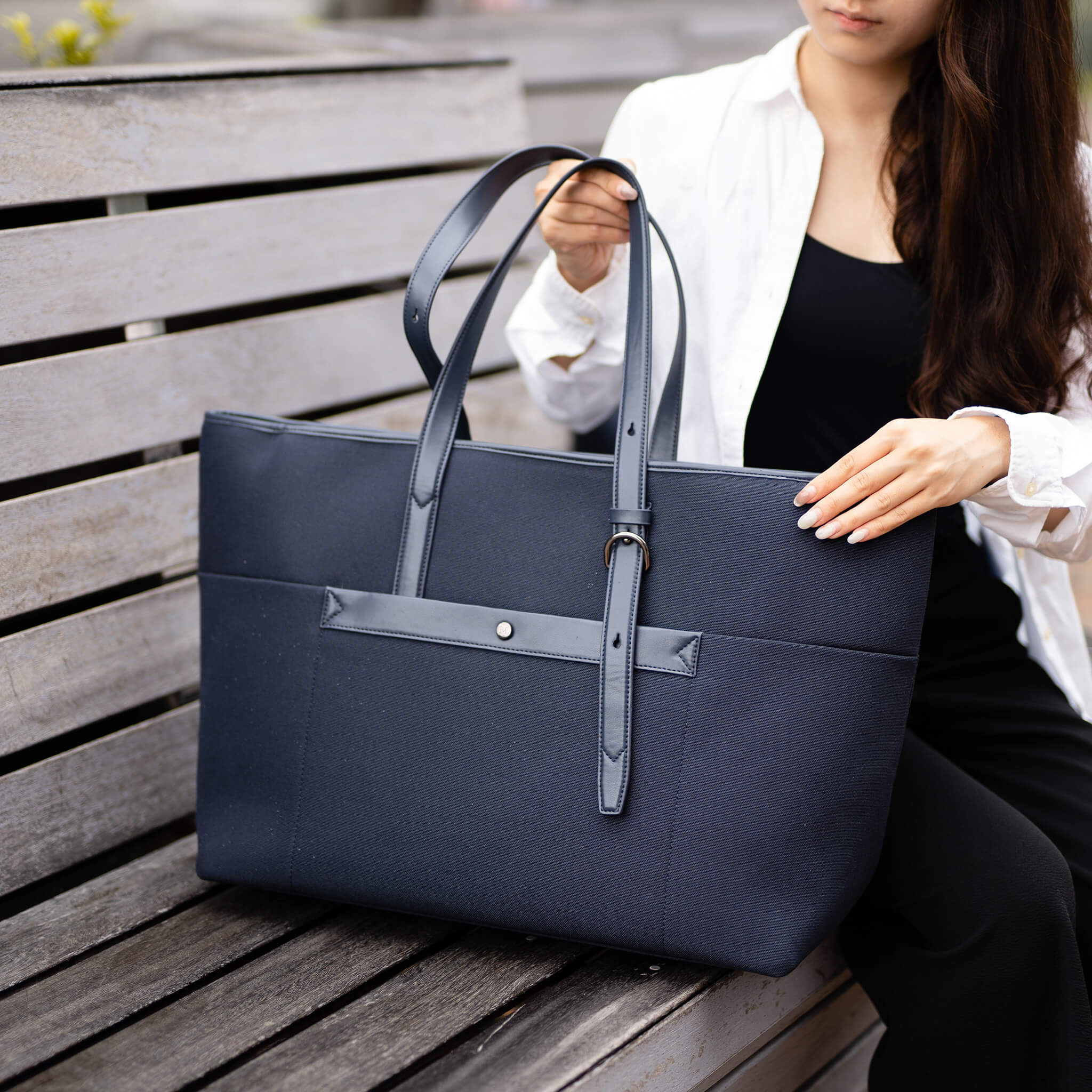 Nexus All-Day Tote - Image 15