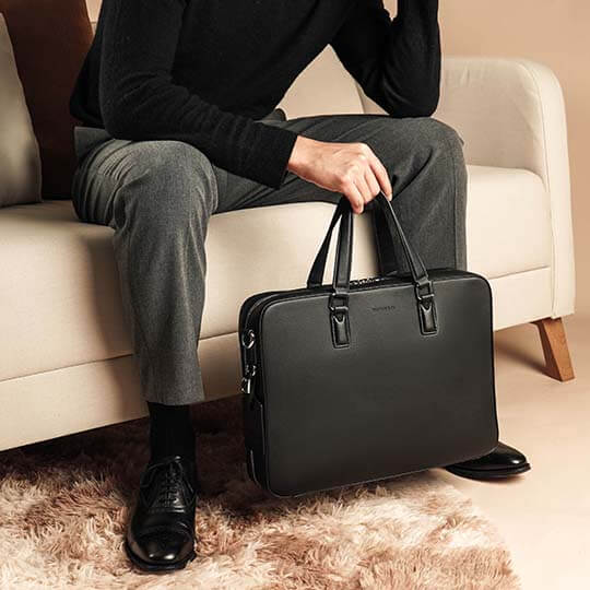 Windsor Deluxe Leather Briefcase - Image 13